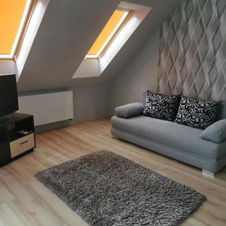 Szabo Apartman Шарвар Екстер'єр фото