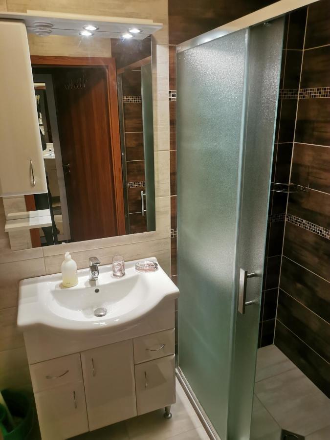 Szabo Apartman Шарвар Екстер'єр фото